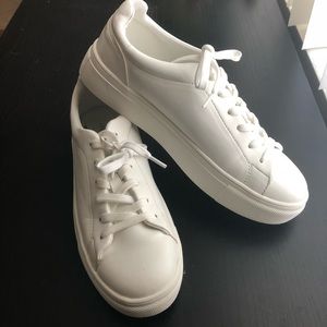 White EUC sneakers